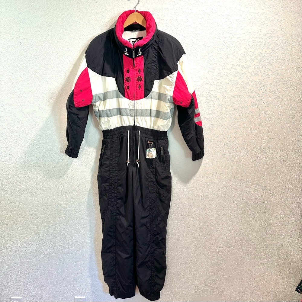 Vintage Skiwear Snowsuit Jumpsuit End of Season Festivals Parties Closing Day